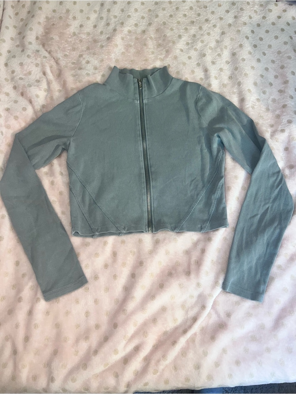 Fashion Nova Cropped Zip-Up Jacket in Gray
